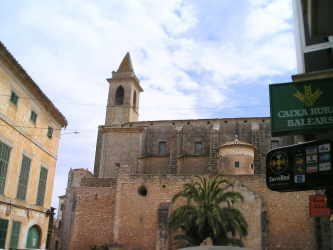 Pfarrkirche San Andr&eacute;s - Glockenturm